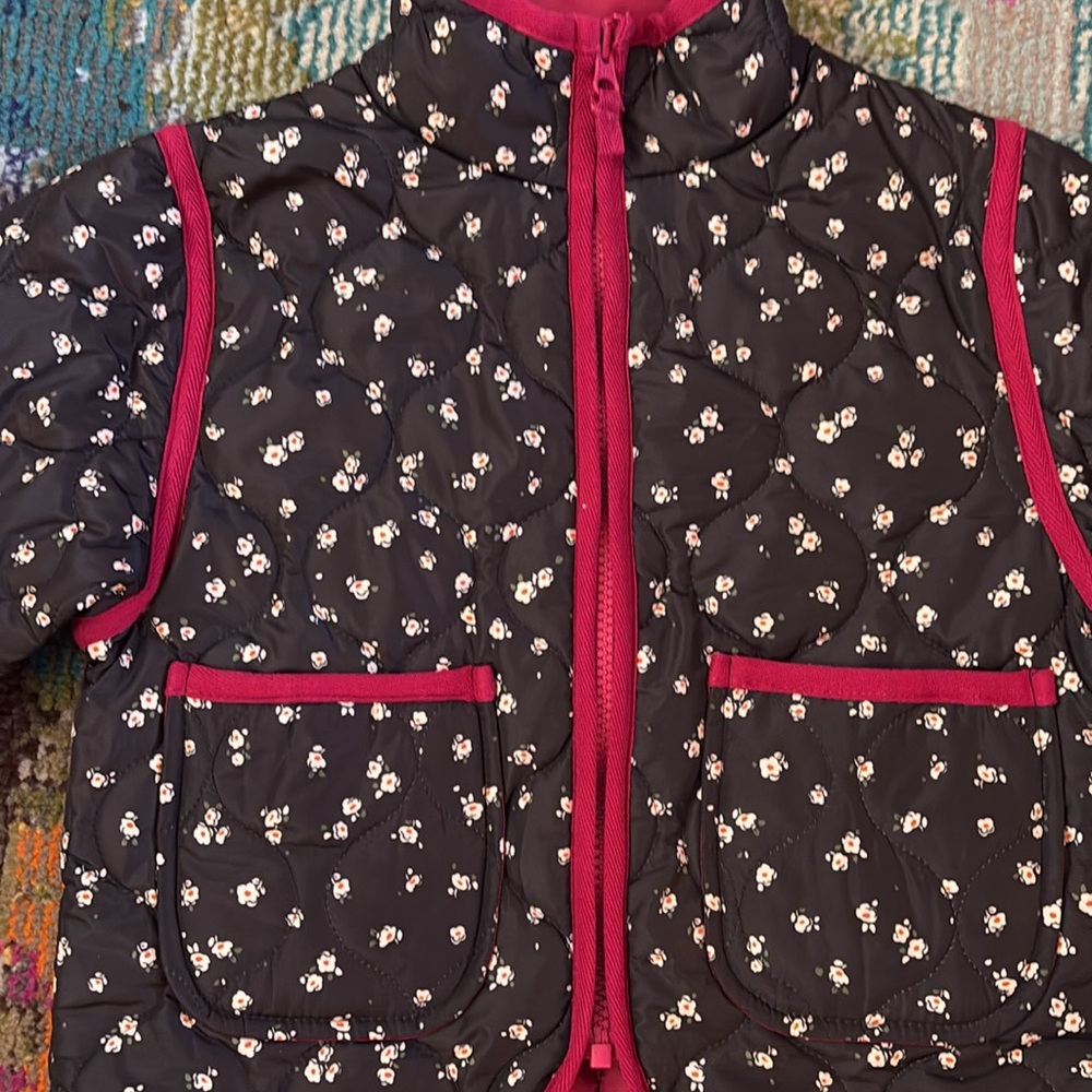 Free Assembly Jacket - Picture 2 of 7